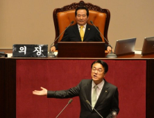 정치 九단들 다 어디갔나? 아마추어 ‘야당’ 비웃는 이유
