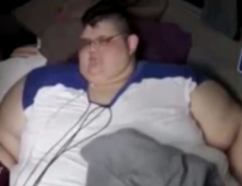 [쿠키영상] “6년 만에 외출했어요” 세계에서 가장 뚱뚱한 500kg 멕시코 남성 화제