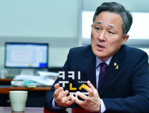 [국회 초대석] 표창원 의원 “박근혜 대통령, 한 줌의 애국심도 없다”