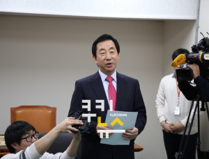 김성태 “특위, 김기춘 위증혐의 고발·불출석 증인 처벌강화법 만들 것”