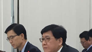 문형표 이사장 사퇴 거부, 국회 “정진엽 복지장관, 해임시켜야”