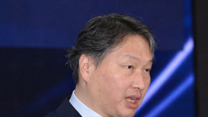최태원 넉달만에 檢 재소환…‘사면거래’ 집중 추궁