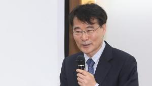 文 “장하성, 경제민주화와 소득주도성장 추진할 적임자”
