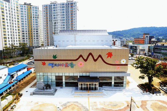 정읍을 넘어 전북 문화예술 새 지평 열 '연지아트홀' 21일 개관