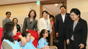 [포토] 정현백 여성가족부 장관