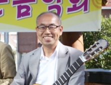 “봉사와 헌신은 아름다운 가치죠~”…의령군 윤재환 주무관 청백봉사상 수상