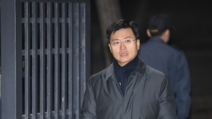 '국정원 불법사찰 관여' 최윤수 영장 기각…우병우 신병확보 차질
