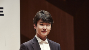 “쇼팽 콩쿠르 우승 타이틀보다 조성진의 음악으로 기억되고 싶다”