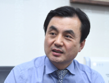 [국회 초대석-안규백 더불어민주당 서울시당 위원장] “近者說 遠者來… 정치는 가까이 하는 사람이 즐거워야”