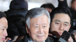 이중근 부영그룹 회장 결국 구속…횡령·탈세·임대주택 비리 혐의