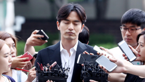 배우 이진욱 '성폭행 허위고소' 여성 2심서 유죄