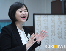 [인터뷰] 이정미 “정의당, 민주당 2중대?…보수야말로 ‘그 나물에 그 밥’”