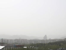 [오늘 날씨] 황사로 오전까지 미세먼지 ‘나쁨’…기온은 ‘쌀쌀’