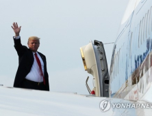 [속보]  트럼프, 정상회담 일정 모두 마치고 싱가포르 출발