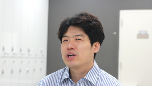 [현장인터뷰] 아프리카 최연성 감독 “단호히 중심 잡지 못해 아쉬웠던 시즌”