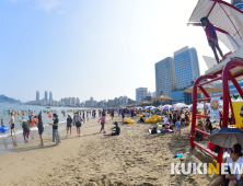 [날씨] 태풍아 힘내… ‘37도·다습’ 찜통더위 기승