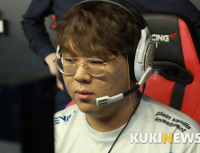 [롤챔스] 아프리카, 와카전서 젠지에 2-0 승리…P·O 1R 진출 (종합)