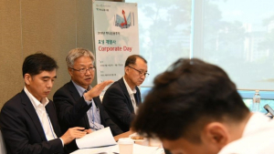 효성 분할사 대표이사, 투자자 직접 챙긴다