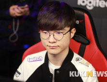 [롤드컵 선발전] ‘황제가 돌아왔다’ SKT, 아지르 활약으로 1세트 승리