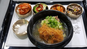 천등산휴게소 ‘산삼배양삼계탕’ 고객 입맛 사로잡다