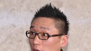 낸시랭 남편 왕진진, 유흥업소서 난동… 모욕 혐의로 입건