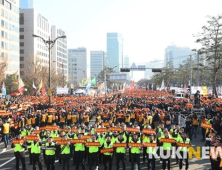 ‘제자리걸음’ 카풀, 올해는 달릴 수 있을까