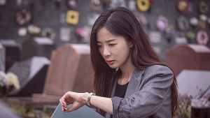 '다시, 봄' 어제로 돌아간 싱글맘 이청아는 딸을 찾을 수 있을까