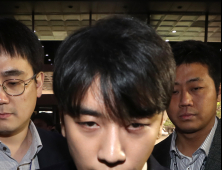 승리, 16시간 조사 받고 귀가 