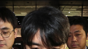 승리, 16시간 조사 받고 귀가 