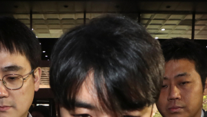 '승리가 쏘아올린 작은 공'… 줄줄이 무너지는 2세대 男 아이돌들 문제는