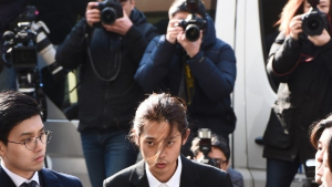 '성관계 불법촬영 및 유포' 정준영, 구속수감 후 첫 경찰조사