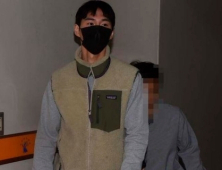 유튜버 밴쯔, 재판 넘겨졌으나 연기돼 돌아간 사연