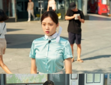 '걸캅스' 이성경, 3단 변신 공개… 경찰부터 승무원, 하와이안 셔츠까지