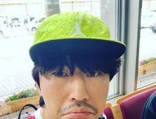 [쿠키영상] '지금 이 시국에' 이시언 일본 여행 인증샷 논란…한국 수출 규제에 일본 제품 불매운동 확산