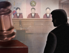 밥상 뒤엎고 딸 목 조른 친부, 항소심도 벌금형