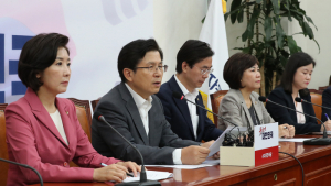 황교안 “조국인가 국민인가…文정권, 불쌍해 보일 정도”