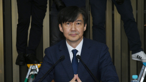 ‘조국 500분 기자간담회’…야3당 “분풀이 자리”“모르쇠 일관” 비난