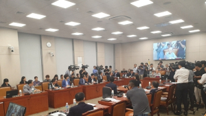 국회 법사위, 6일 조국 청문회 열기로…동양대 총장 뺀 11명 증인채택