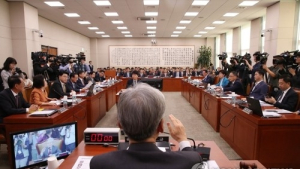 '공수처' 설치 두고 여·야 법사위서 공방