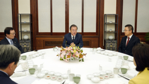 문 대통령, 여야 대표에게 감사 인사