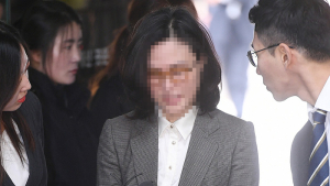 檢, 정경심 14가지 혐의 적용 구속기소…조국 소환 초읽기