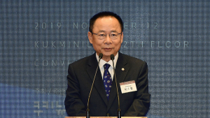 축사하는 이주영 국회부의장