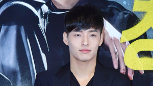 강하늘, ‘동백꽃 필 무렵’ 차기작은 ‘환상동화’… 5년 만에 연극 복귀