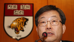 고려대 총장 “조국 딸 입학 의혹 논란, 원칙에 따라 대처”