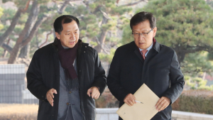 중앙지검에 출석한 김기현 전 울산시장