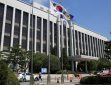 의붓딸 성폭력 인면수심 40대 항소 기각 징역 8년