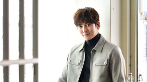 지창욱이 올린 흡연 영상에 누리꾼 갑론을박