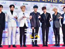 JYP “갓세븐, 무질서한 행위로 넘어져… 강경 대응 나설 것”