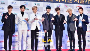 JYP “갓세븐, 무질서한 행위로 넘어져… 강경 대응 나설 것”