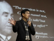 유시민-진중권, 날선 공방 “논리력 감퇴”vs“60 넘으셨죠?”